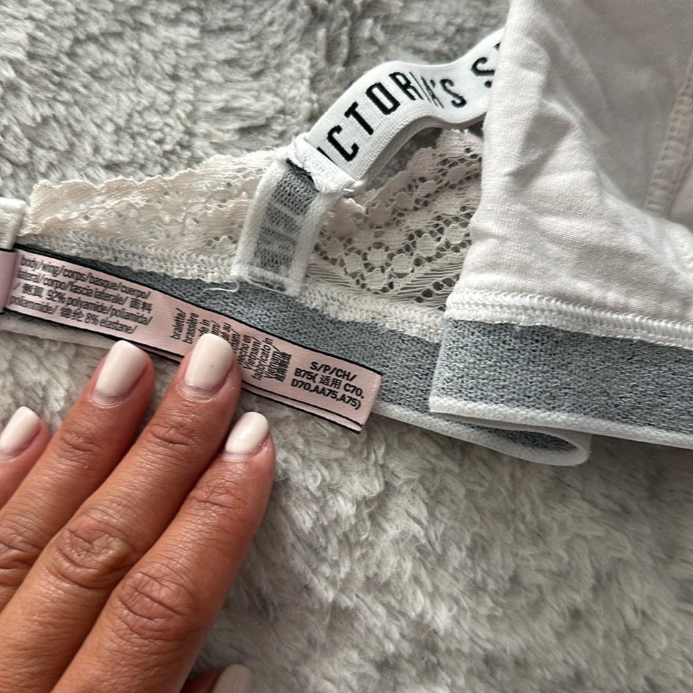 Victoria secret Bralettes - Picture 7 of 10